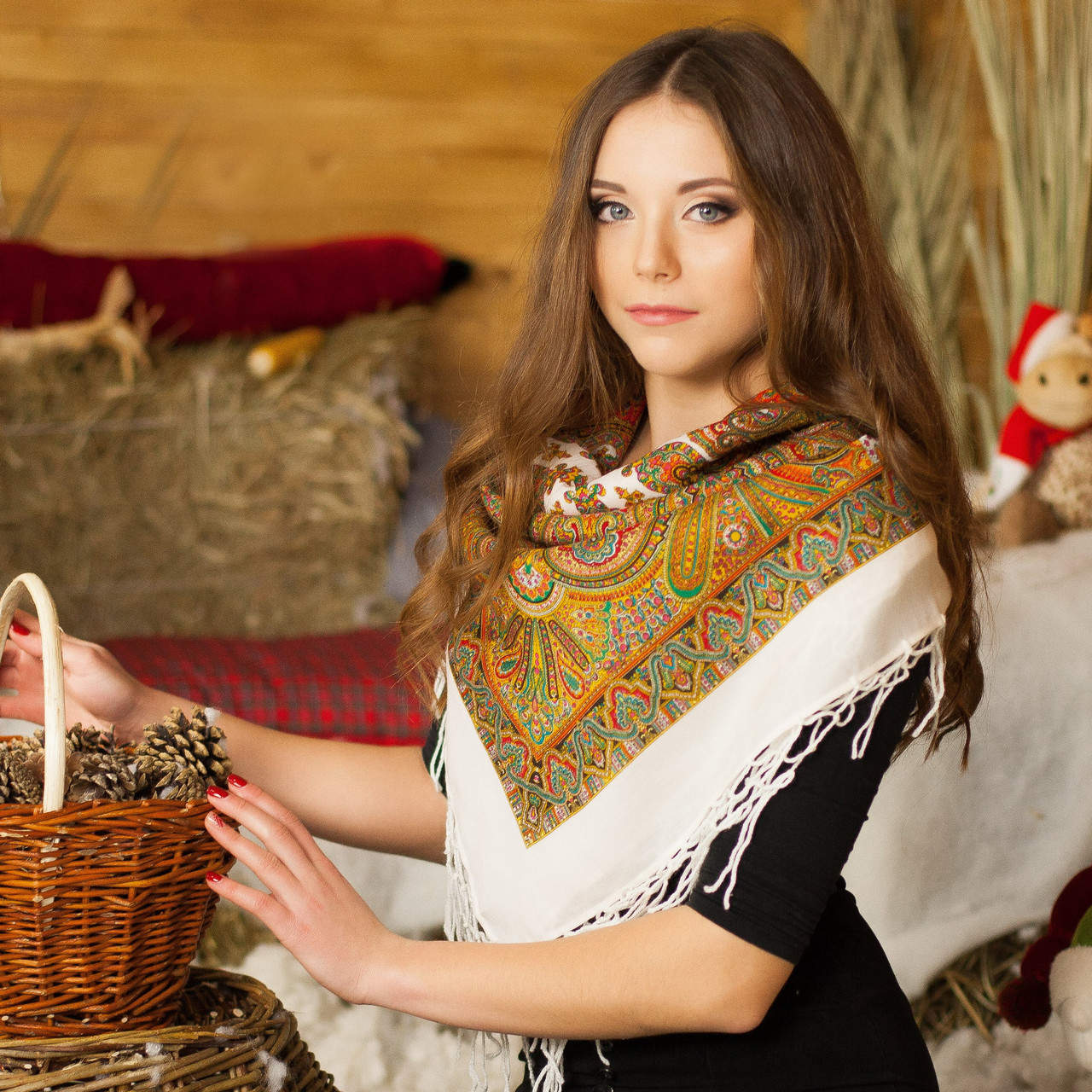 Українська хустка (100х100 см, біла) - ОРНАМЕНТ