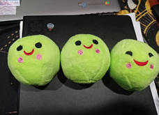 М`яка плюшева іграшка Зелений Горошок RESTEQ 24 см. Плюшевий горошок, фото 3