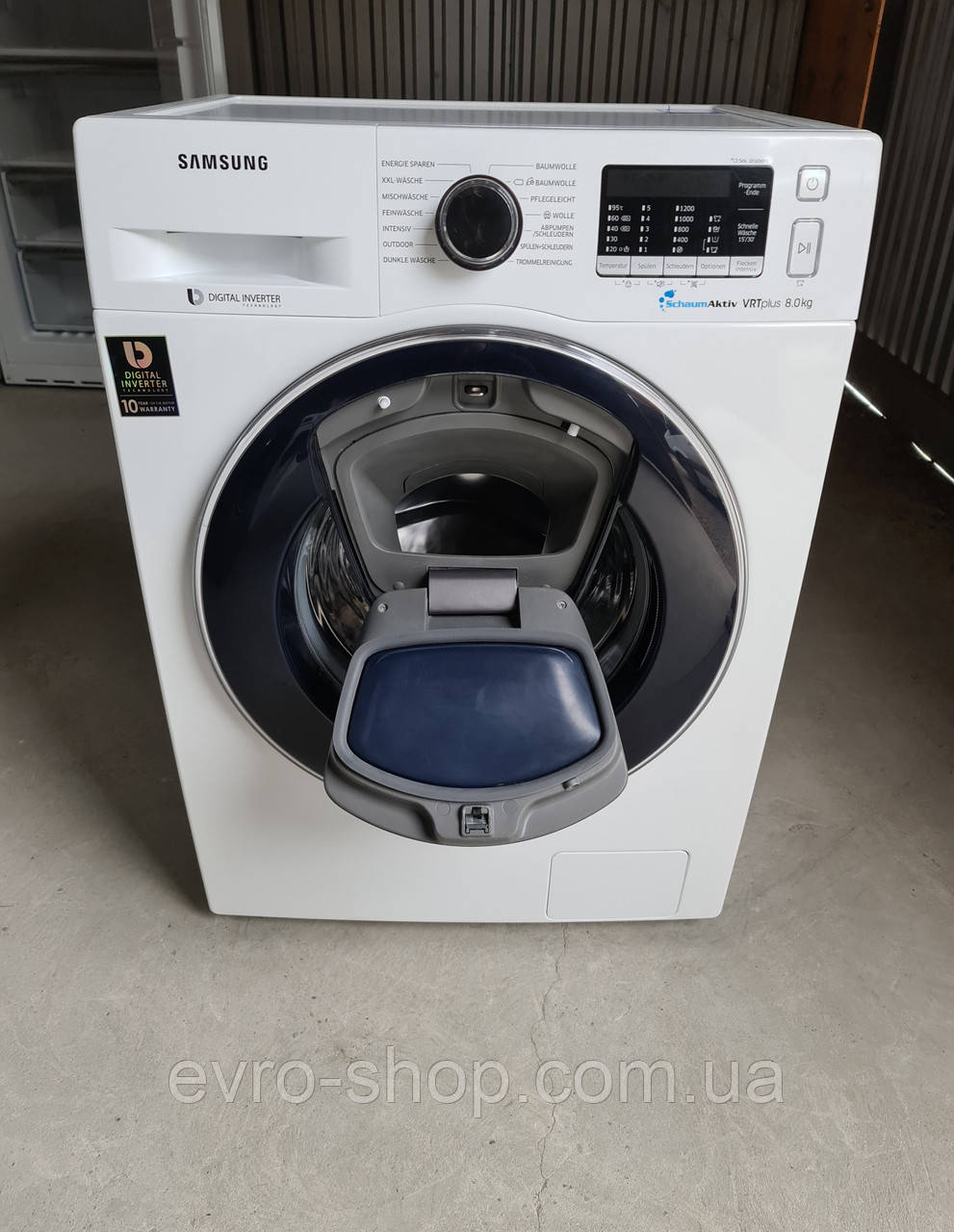 Вузька пральна машина SAMSUNG 8 KG / WW80K52A0VW