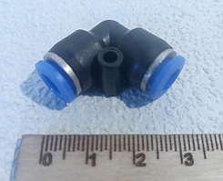 З'єднувач пластиковий пуш фітинг трубок 6 мм кутовий (рятівник)
