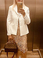 Піджак класичний жіночий білий приталений модний стильний