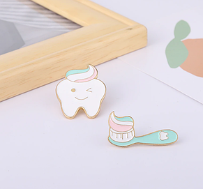 Медична брошка "Зуб з посмішкою", фото 2