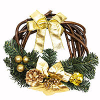 Венок рождественский с цветком, золотистый декор, 20 см, зеленый