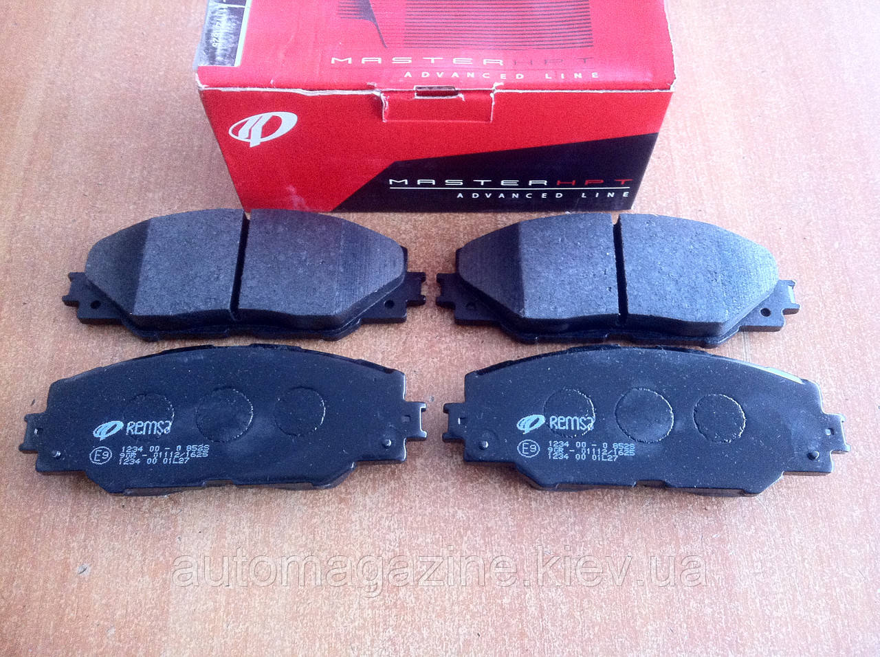 Колодки передні гальмівні Toyota RAV4, Toyota Auris, Prius Plus (Remsa)