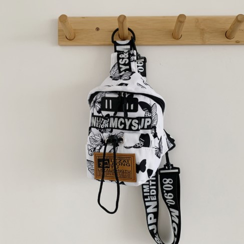 Сумка-месенджер з метеликами біла