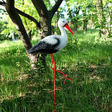 Лелека малий - садова фігура з кераміки на металевих лапках, фото 2