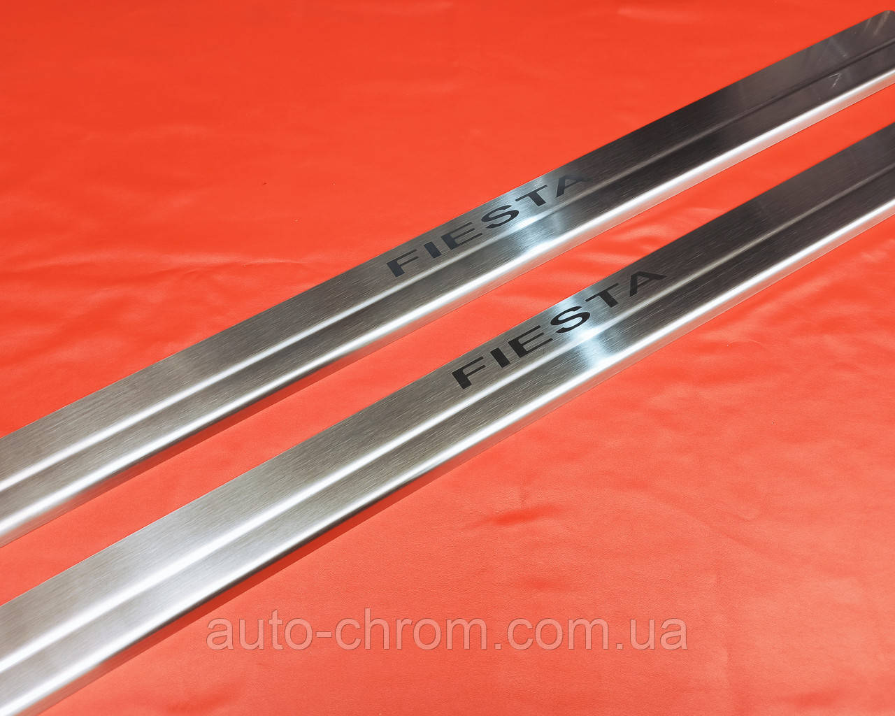 Накладки на пороги для Ford Fiesta 3D 2002-2008, фото 1