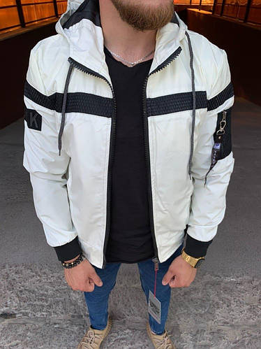 Ветровка куртка мужская демисезонная молочная с капюшоном непромокаемая ...