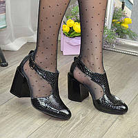 Туфли женские на высоком устойчивом каблуке, цвет черный
