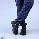 Жіночі чорні кросівки з тисненням, фото 7