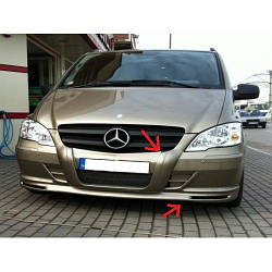 Накладка на передній бампер губа під 4 туманки Mercedes Viano 2004+ г.