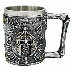 Кружка Череп в шоломі з римськими цифрами