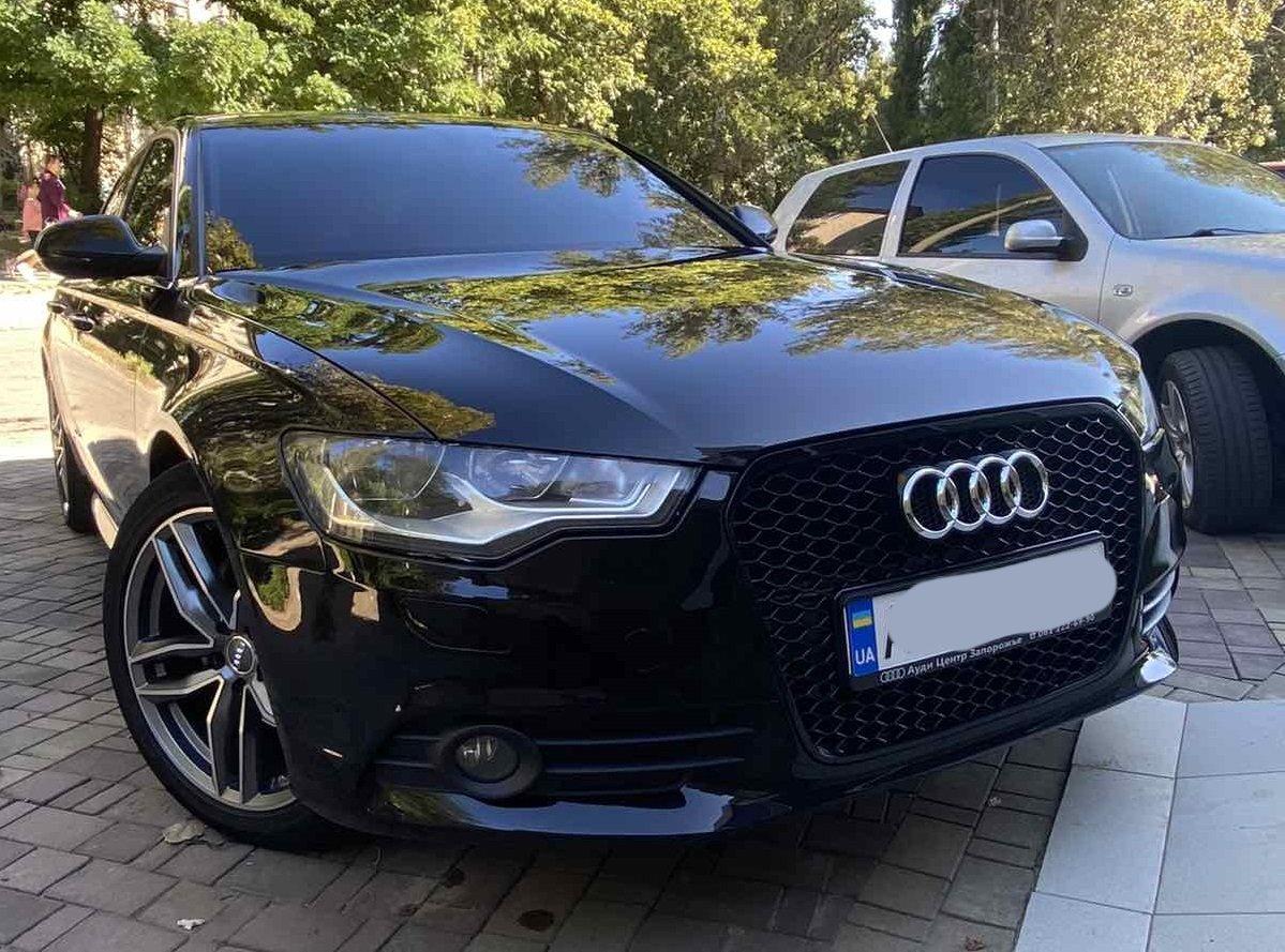Решітка радіатора Audi A6 C7 (11-14) стиль RS6 (чорний глянець)