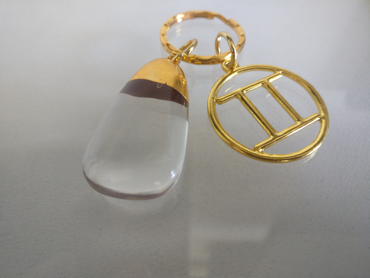 Брелок знак зодіаку, сузір'я Близнюки, гірський кришталь