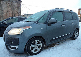Дефлектори вікон Citroen C3 Picasso 2009 -2015. Вітровики на Citroen C3 Picasso