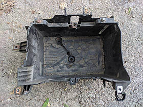 Полка під АКБ Renault Megane 3, 2008-2016, 244460002R (Б/У)