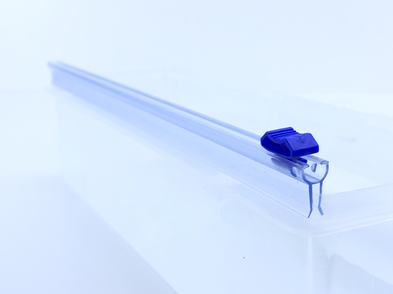 Плівка харчова кухонна з пластиковим різаком