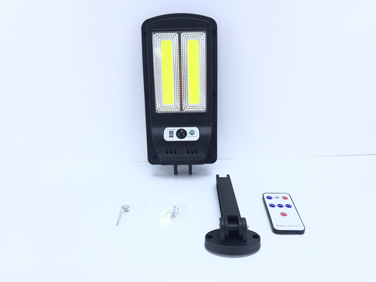 Ліхтар з пультом управління на сонячній батареї W756-2 (COB)