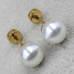 Сережки-пусети закручуються 8х8 мм золотисті з медичної сталі від Stainless Steel круг з перлами