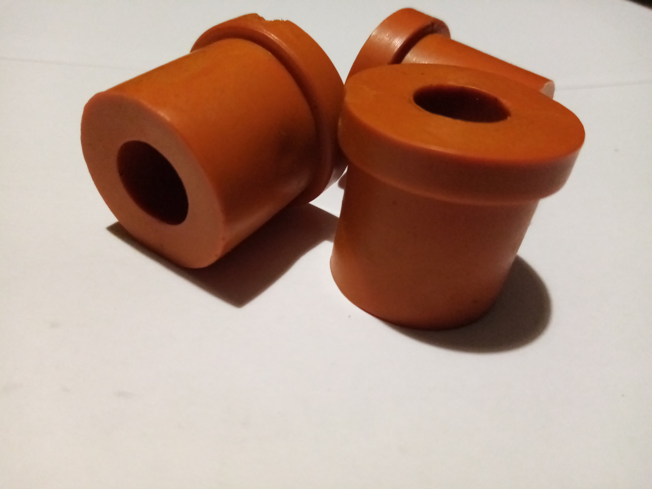 Втулка ресори на причіп легковий поліуретанова червона ПФ-01 Фермер, фото 1