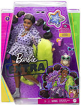 Лялька Барбі Екстра Модниця з пухнастою накидкою і довгими косичками Barbie Extra Doll # 7 in Top, Shorts