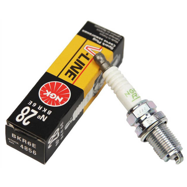 Қыз неге сипайды?