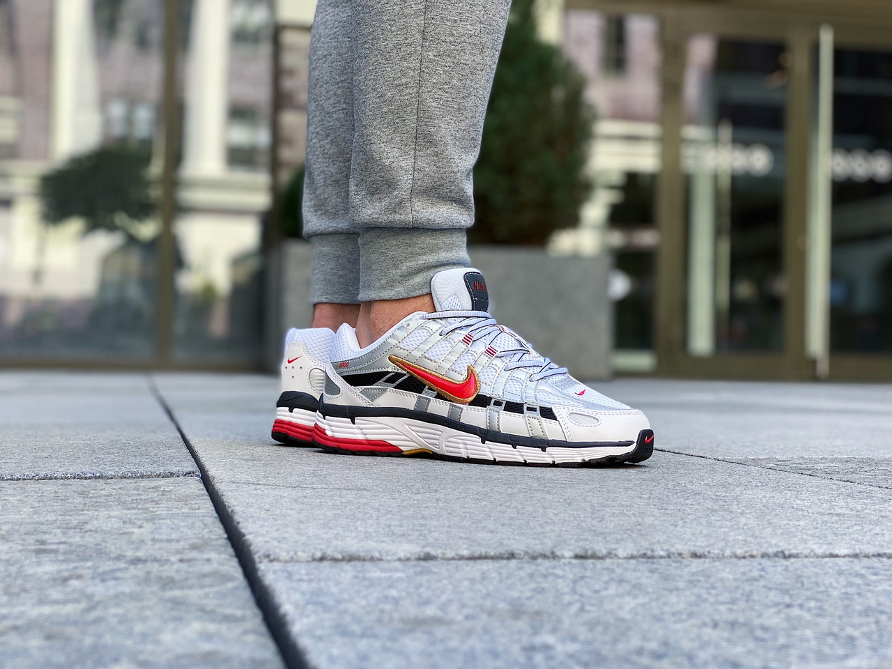 Кросівки чоловічі Nike P-6000 "Grey/White" / BV1021-101 (Розміри:41,42)