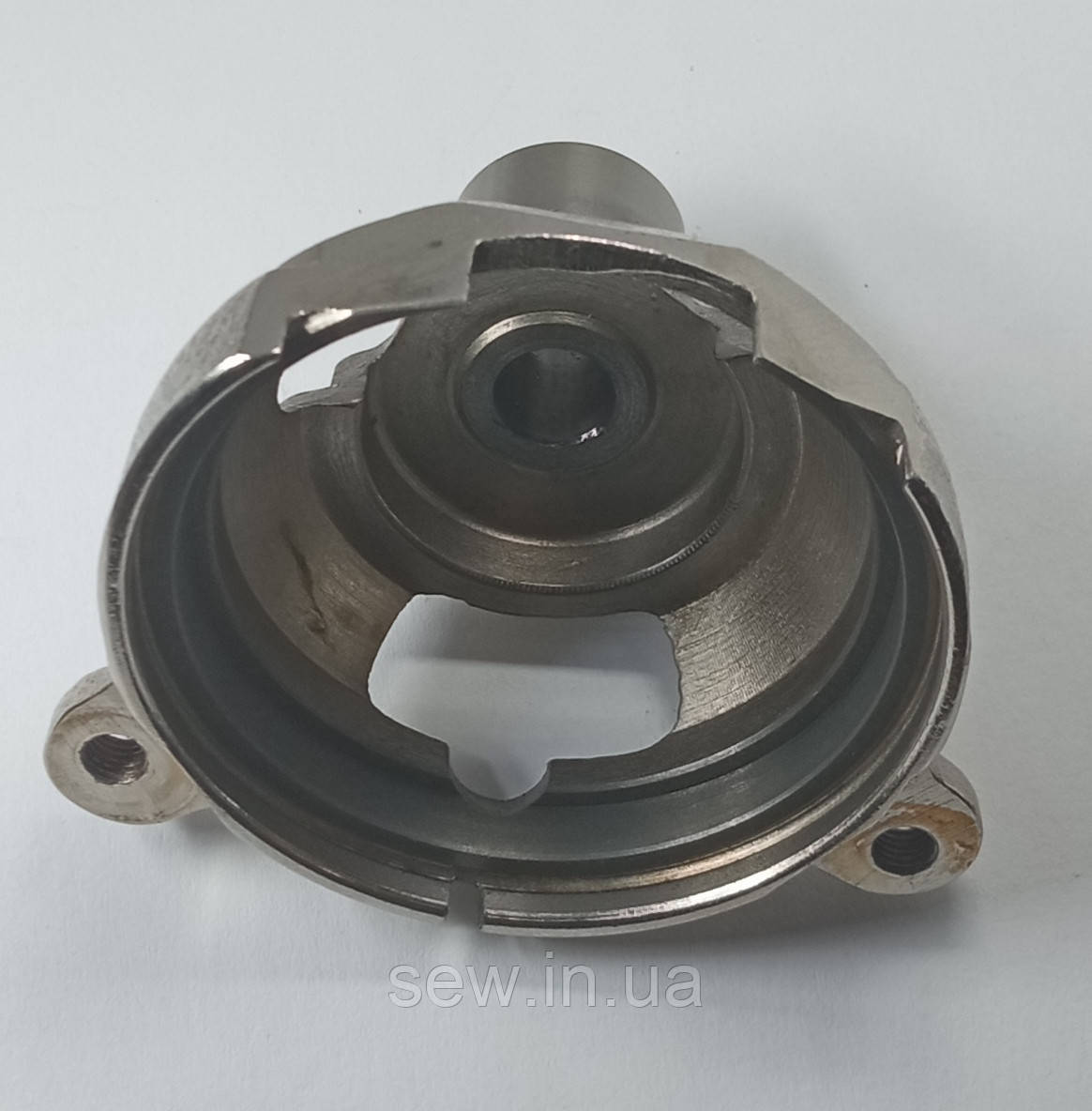 Корпус ходу човника швейної машини Toyota