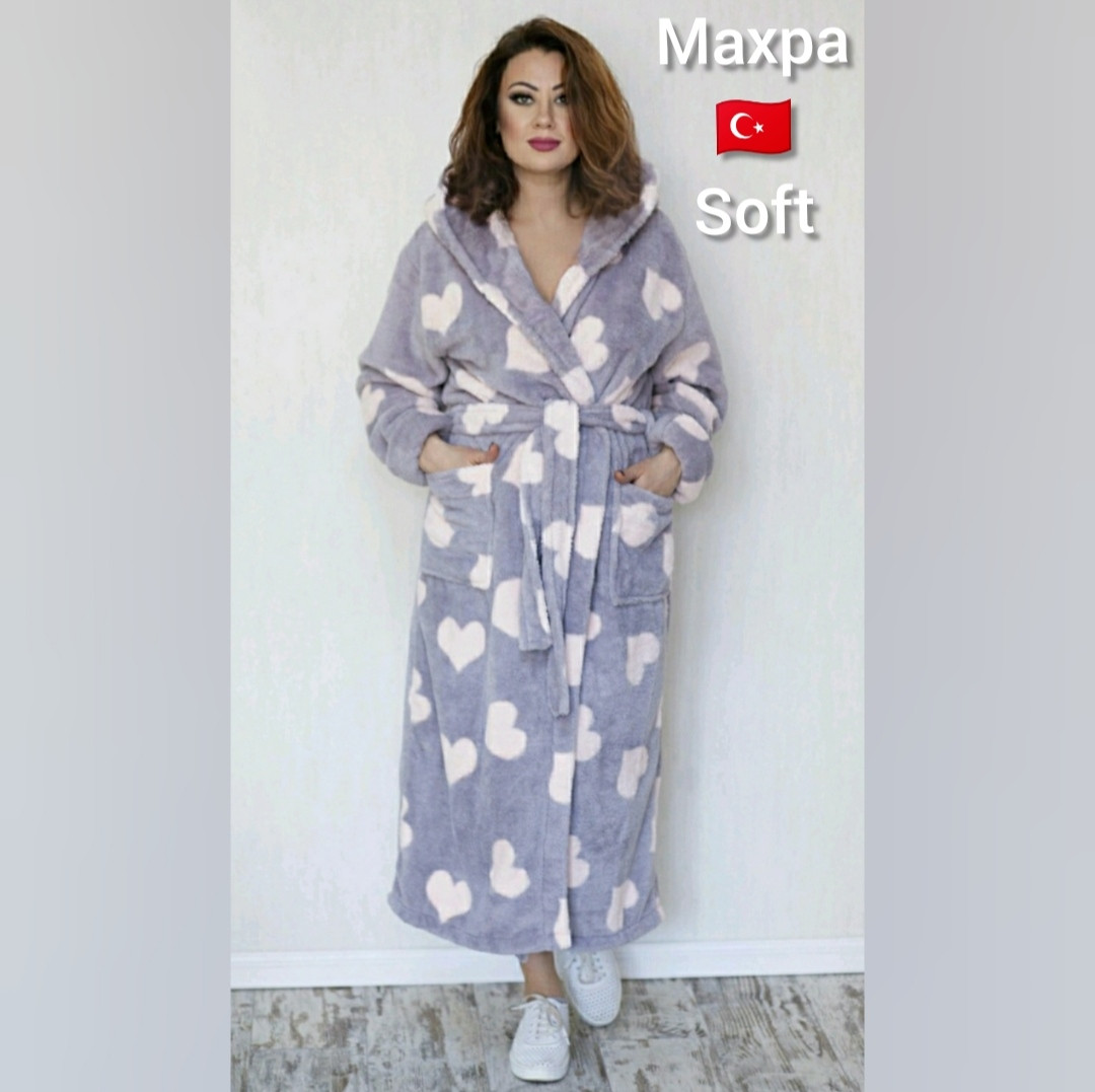 Щільний жіночий махровий халат із сердечками