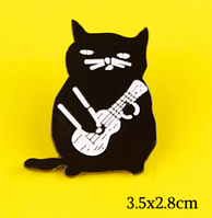 Брошь брошка значок кот кошка кошеня металл эмаль пин черный играет на гитаре