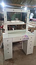 Широкий стіл для візажиста з ящиками і дзеркалом, колір - білий., фото 2