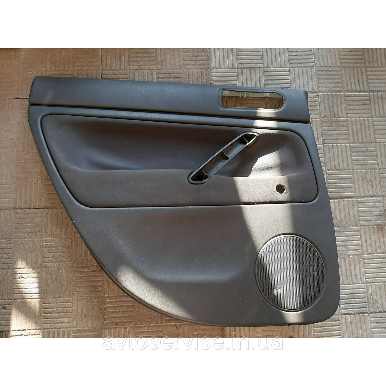 Картка дверей задньої лівої Volkswagen Passat B5, фото 1