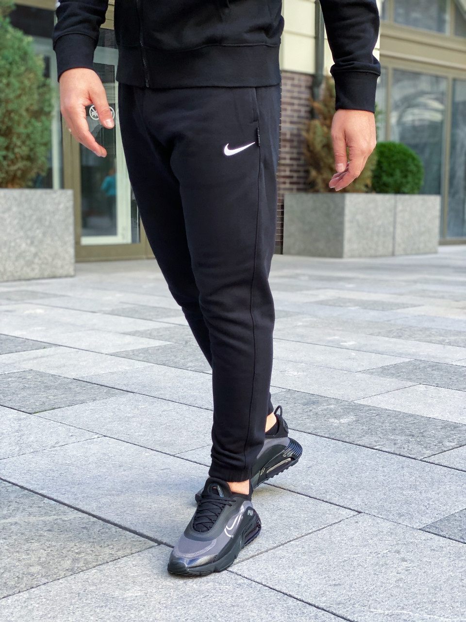 Штани чоловічі Nike NSW Swoosh Knit Pant / DJ5372-010 (Розміри:XL)