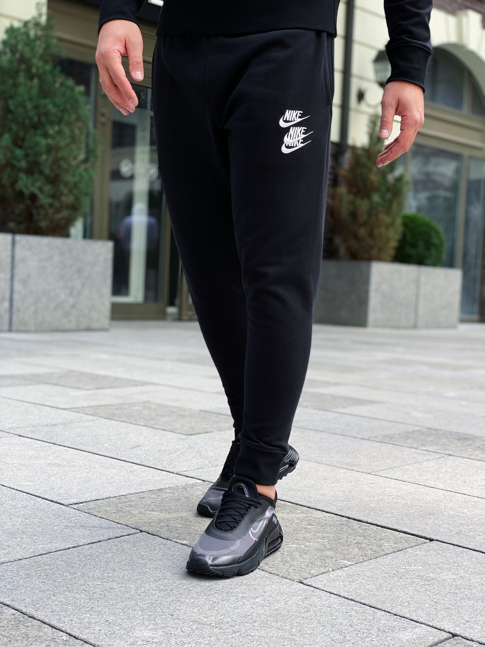 Чоловічі спортивні штани Nike NSW World Tour Cuffed Pants / DD0884-010 (Розміри:M)