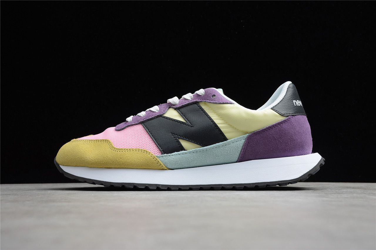 Кросівки жіночі New Balance 237 / NBC-1710