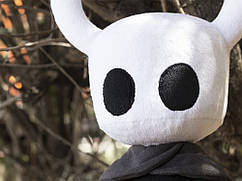 М'яка іграшка Порожній Лицар 28 см Hollow Knight