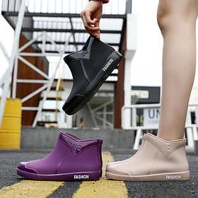 Матові жіночі  гумові черевики осінь-зима