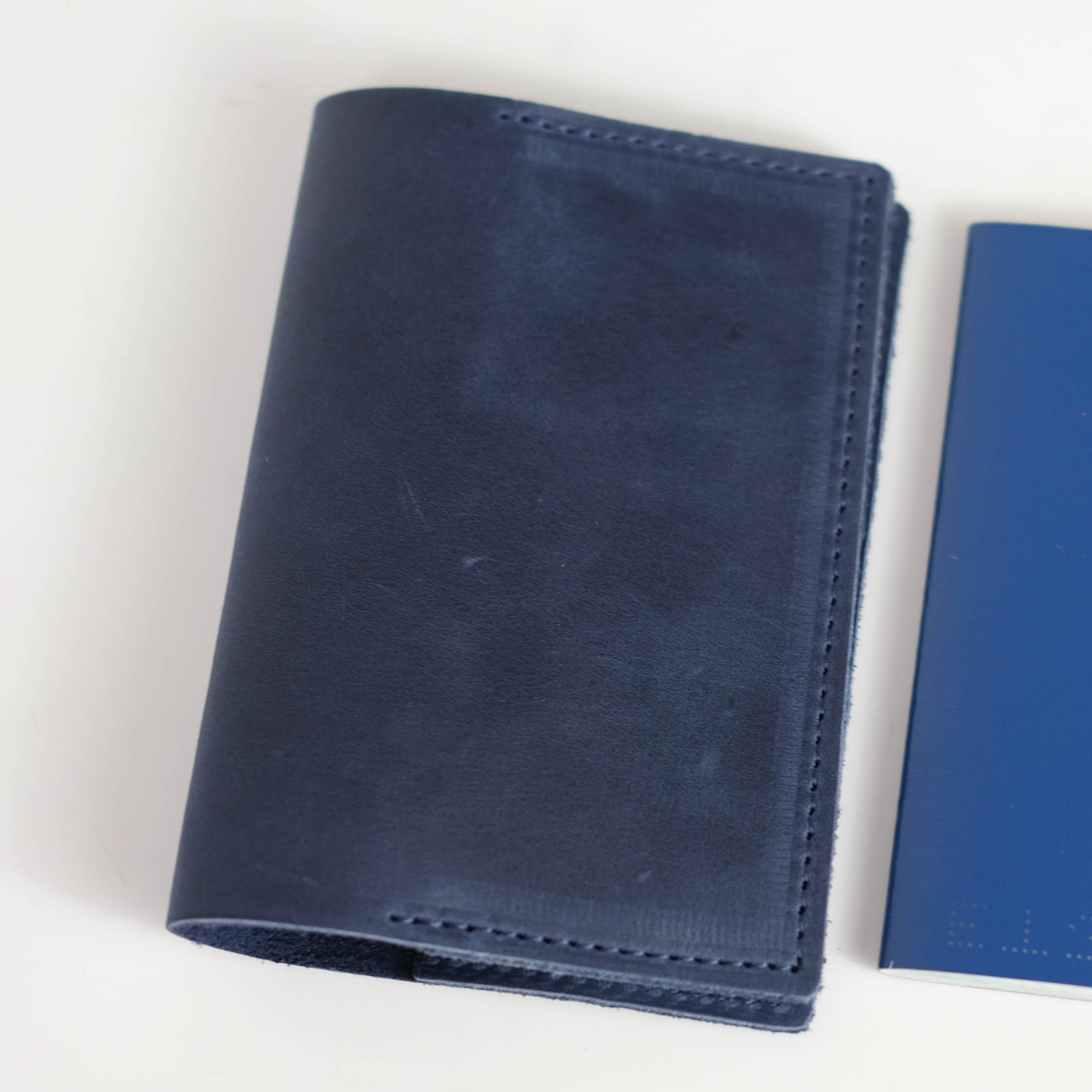 Обкладинка з натуральної шкіри для паперового паспорта, вінтажна шкіра, колір синій