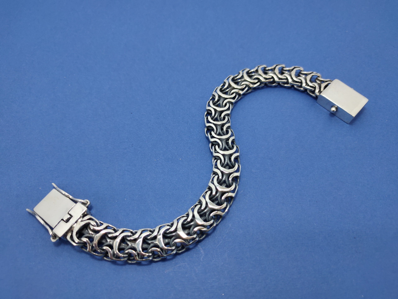 Серебряный браслет Рамзес из серебра 925 пробы, замок коробочка, 22см., 33 гр.