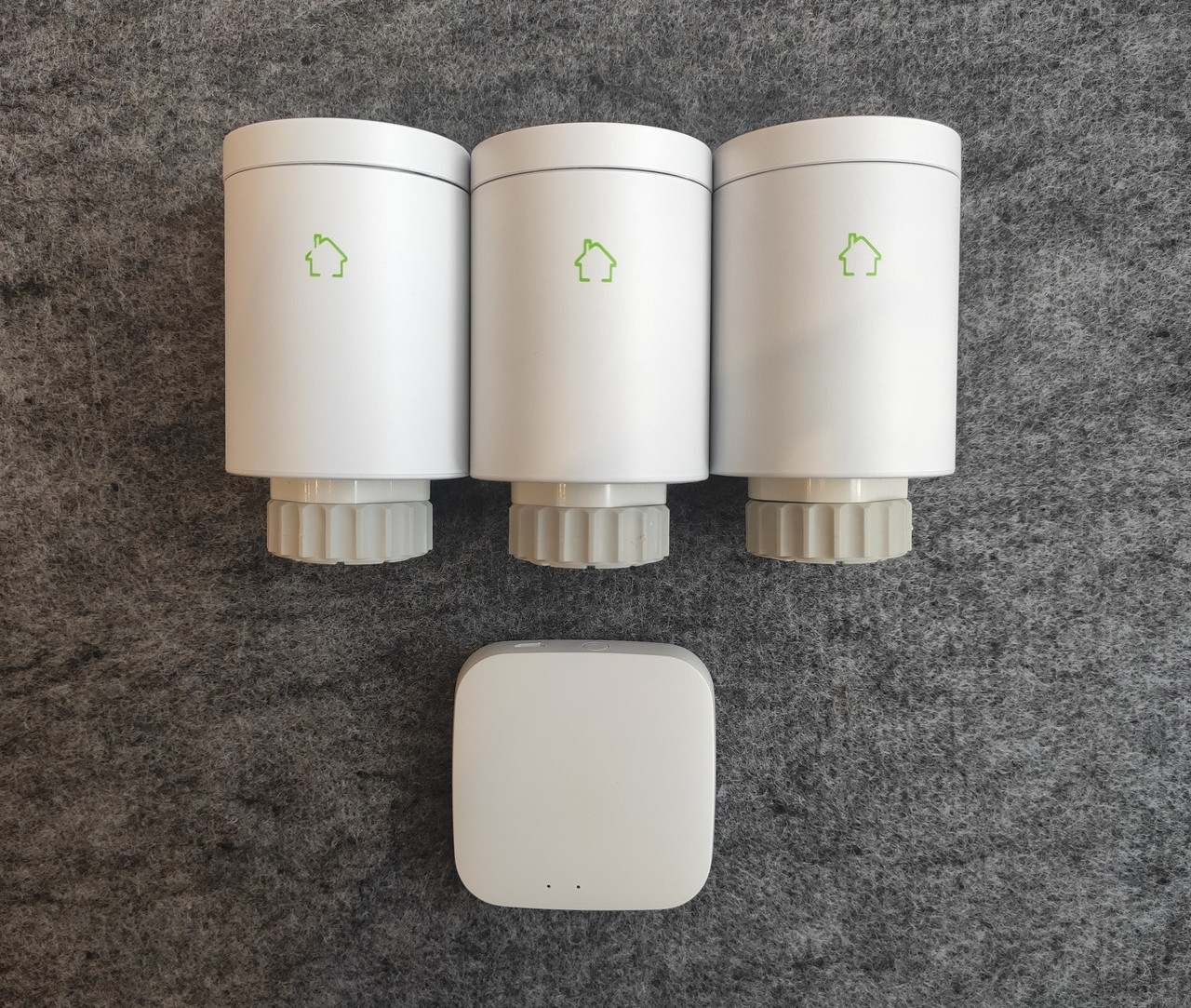 Радіаторні термоголовки Zigbee фірми Moes HY368, фото 1