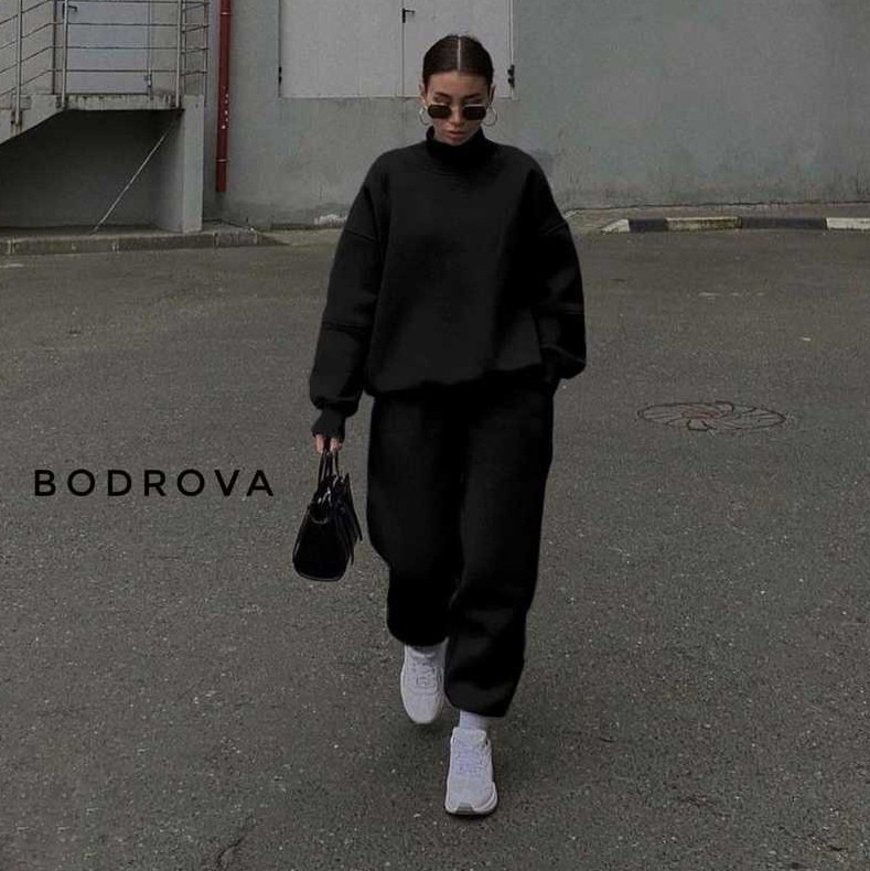 Зимовий жіночий вільний костюм на флісі