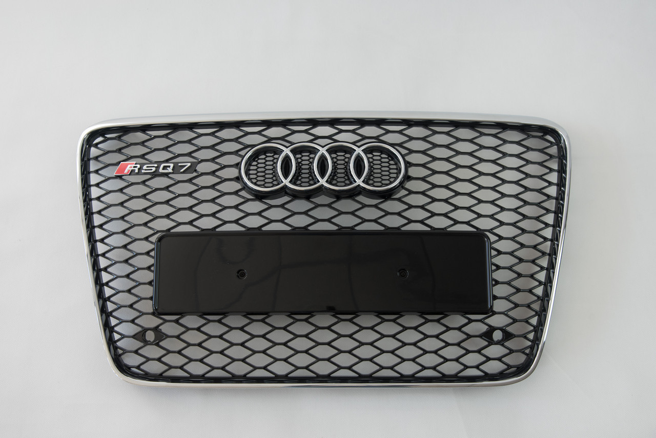 Решітка радіатора Audi Q7 2009-2015год Чорна з хром рамкою (в стилі RS)