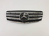 Решітка радіатора на Mercedes E-class W211 2006-2009 рік AMG стиль ( Чорна з хром вставками ), фото 3