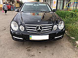 Решітка радіатора на Mercedes E-class W211 2006-2009 рік AMG стиль ( Чорна з хром вставками ), фото 5