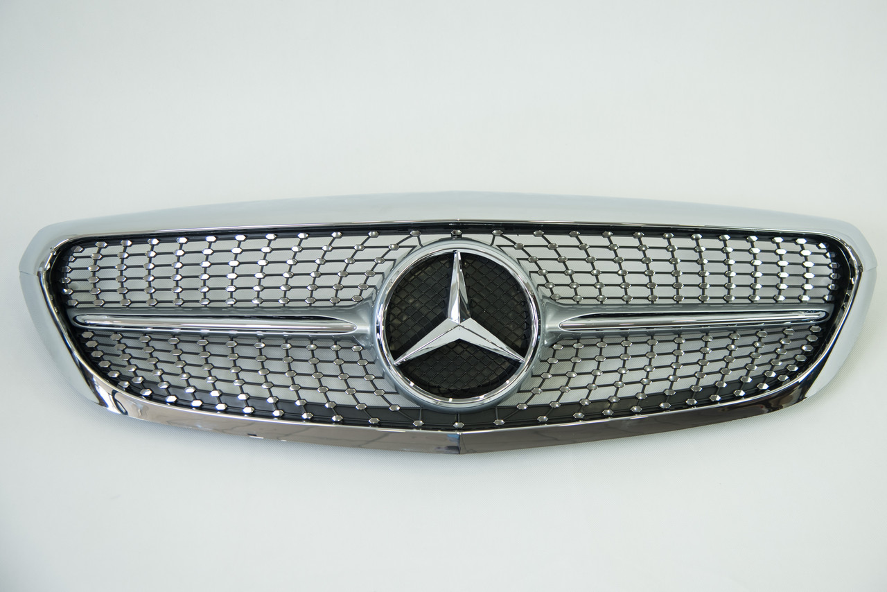 Решітка радіатора на Mercedes C-Class W205 2014-2018 рік Diamond ( Сіра з хром вставками і хром рамкою )