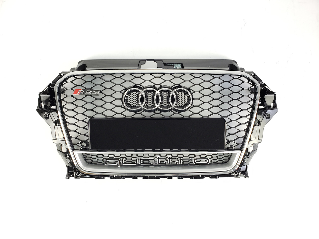 Решітка радіатора Audi A3 2013-2016год Чорна з хромом (QUATTRO в стилі RS)