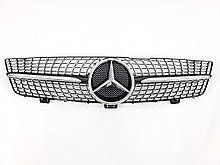 Решітка радіатора на Mercedes CLS-Class C219 2008-2010 рік Diamond ( Чорна з хром вставками )