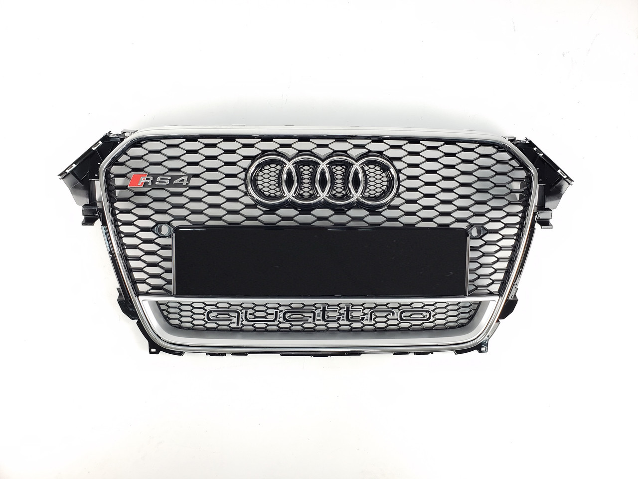 Решітка радіатора Audi A4 2011-2015год Чорна з хромом QUATTRO (в стилі RS)