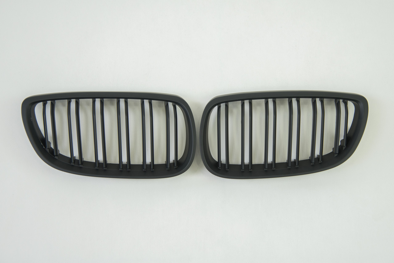 Ніздрі на BMW 3 Series E92 / E93 2006-2010 рік Чорні Матові ( Подвійні M-Look )