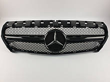 Решітка радіатора на Mercedes CLA-Class C117 2013-2017 рік AMG стиль ( Чорна глянсова )